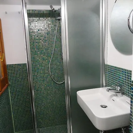 B&B Terra Marique